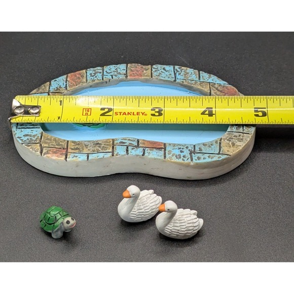 Miniature Resin Lily/Duck Pond Includes Two Swans One Turtle - Picture 5 of 8